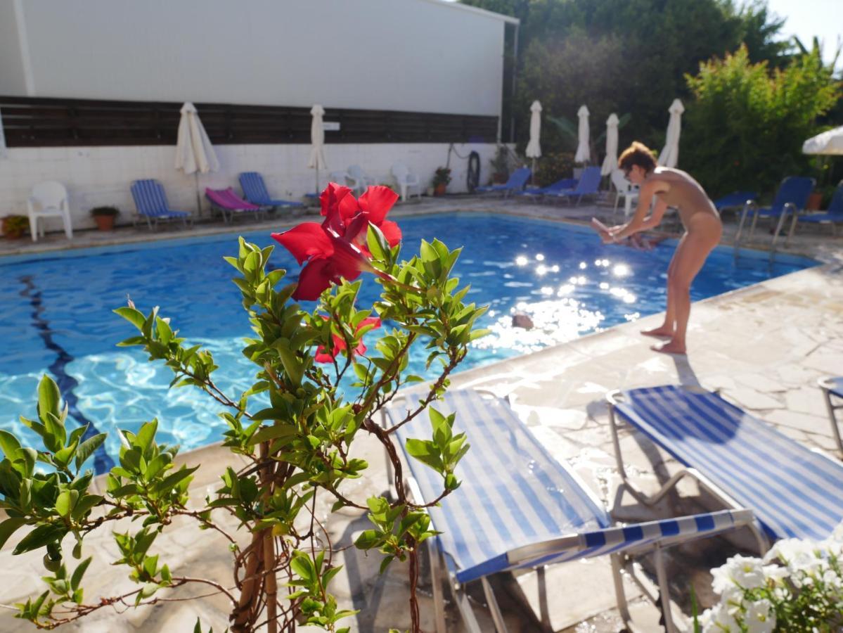 Kozis Hotel Apartments Polis Bagian luar foto
