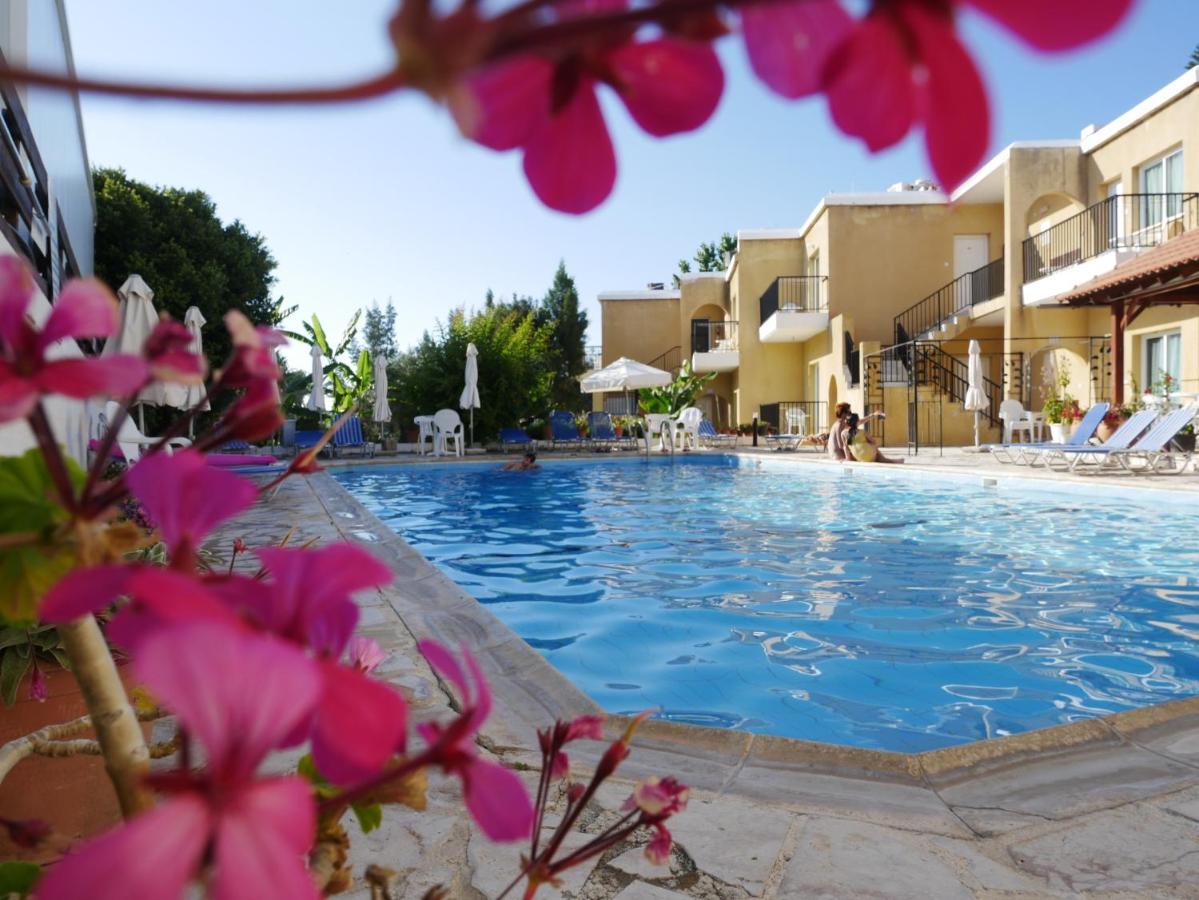 Kozis Hotel Apartments Polis Bagian luar foto